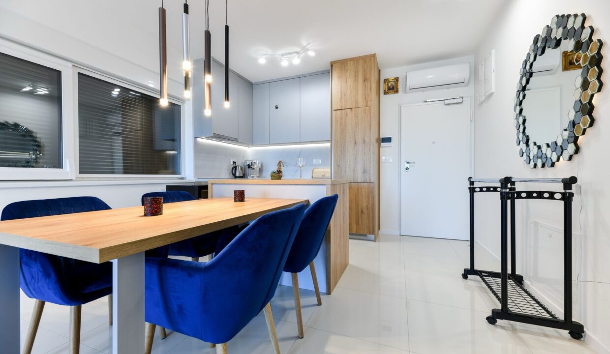 PHOTO-2025-03-28-12-42-57