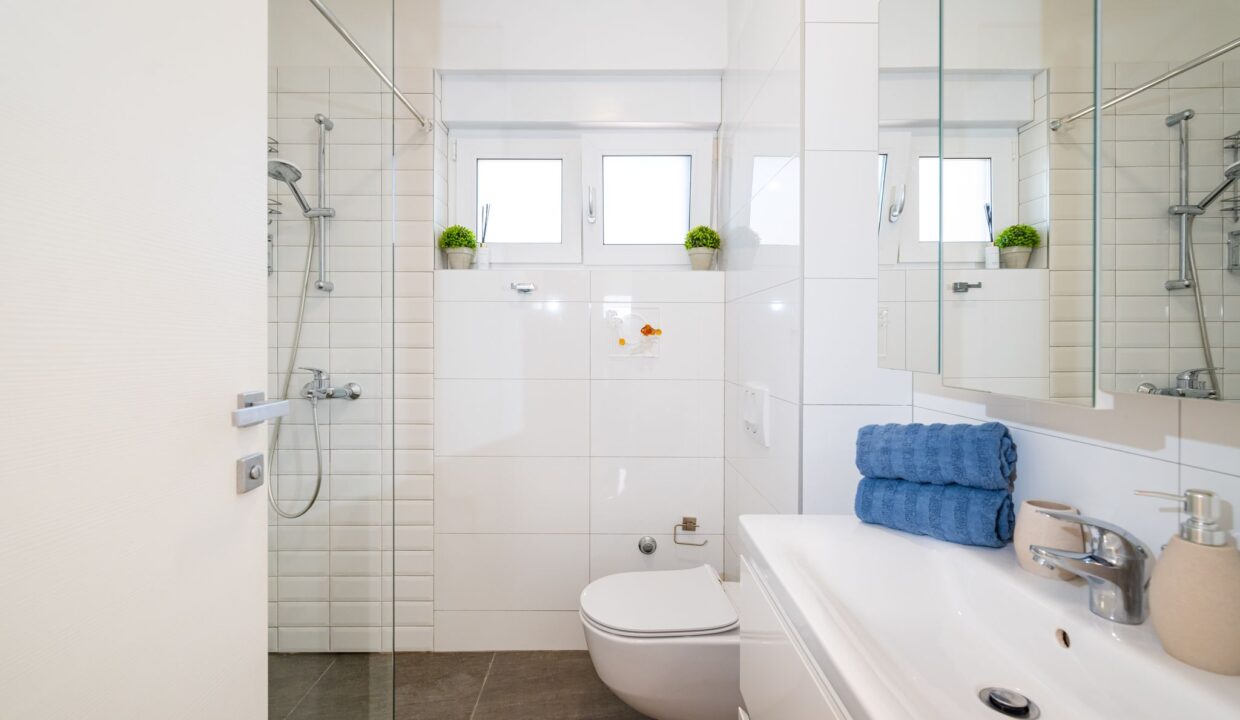 PHOTO-2025-03-28-12-48-17